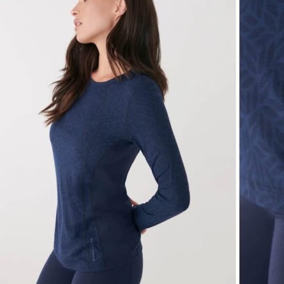 Lolë wool blend long sleeve/under layer (S) - Picture 3 of 3